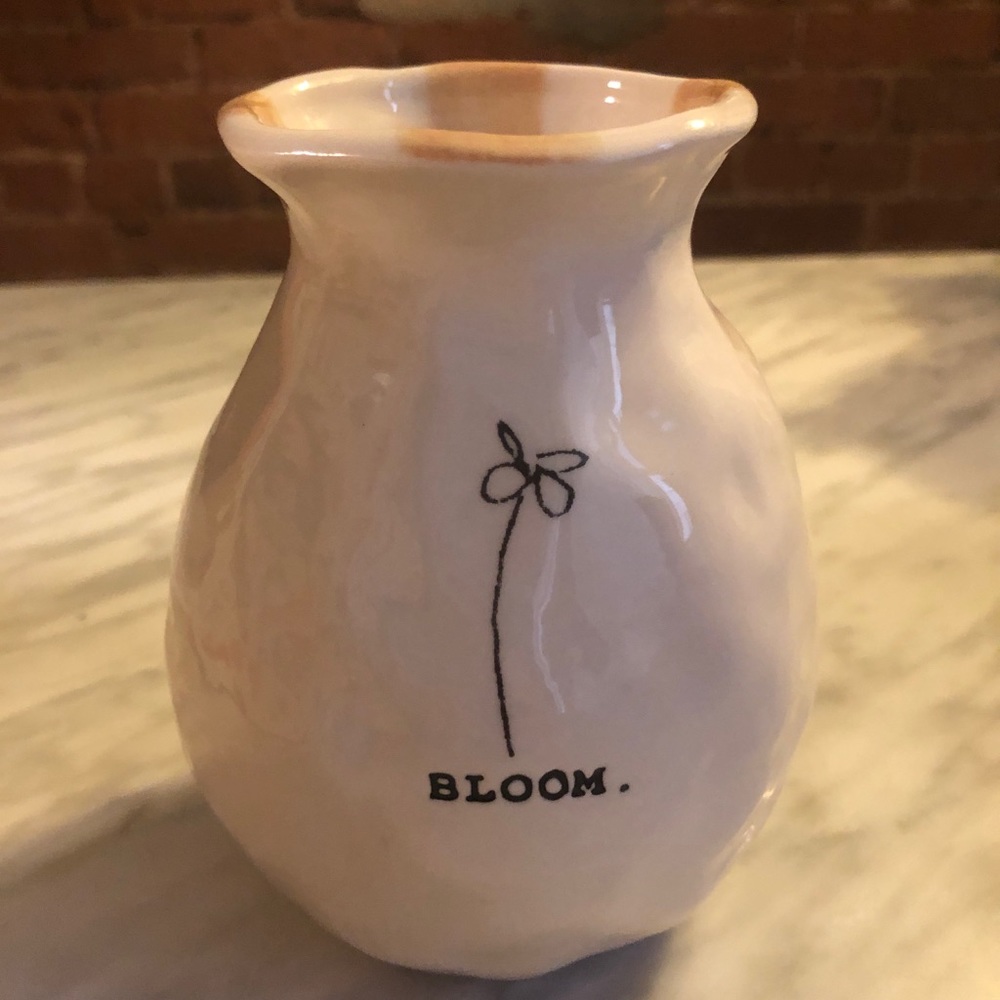 RAE DUNN BLOOM VASE PERFECT CONDITION